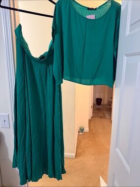 Emerald Green Two-Piece skirt Set